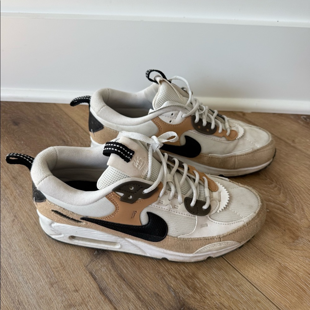 Nike Air Max 90 Futura Women's Shoes - Picture 5 of 5